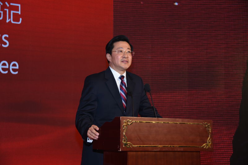 当晚,中远海运物流还举行了客户推介会,中远海运物流党委书记孙军